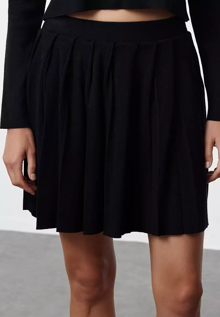 Premium Black Pleated Knitwear Set Skirted Bottom And Top Set