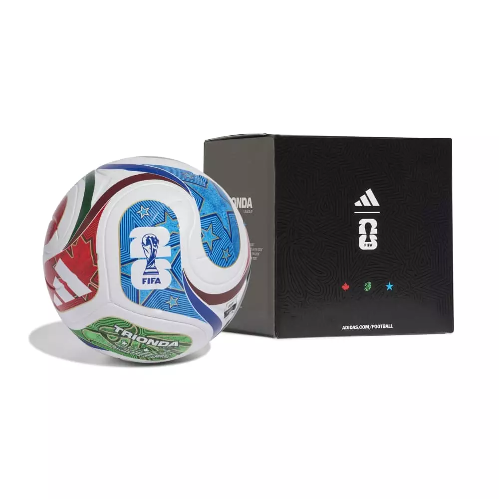 ADIDAS FIFA World Cup 26™ League Ball Box JD8045 - Bola Sepak (Putih)