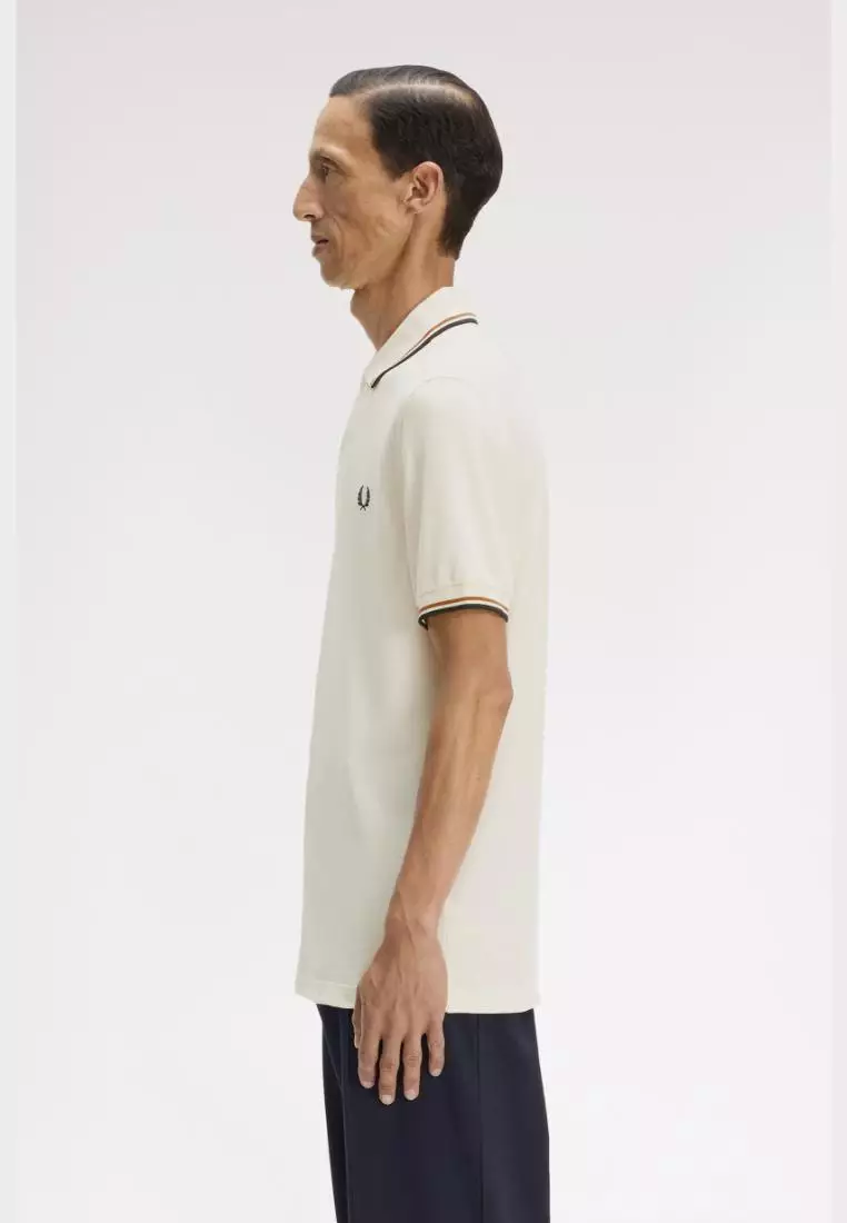 Fred Perry M3600 Twin Tipped Fred Perry Shirt (Ecru / Dark Carmel / Black)
