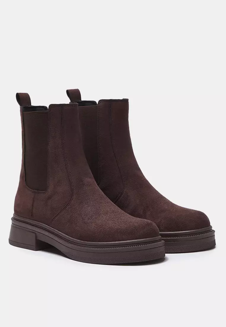Suede Flat Sole Chelsea Boots