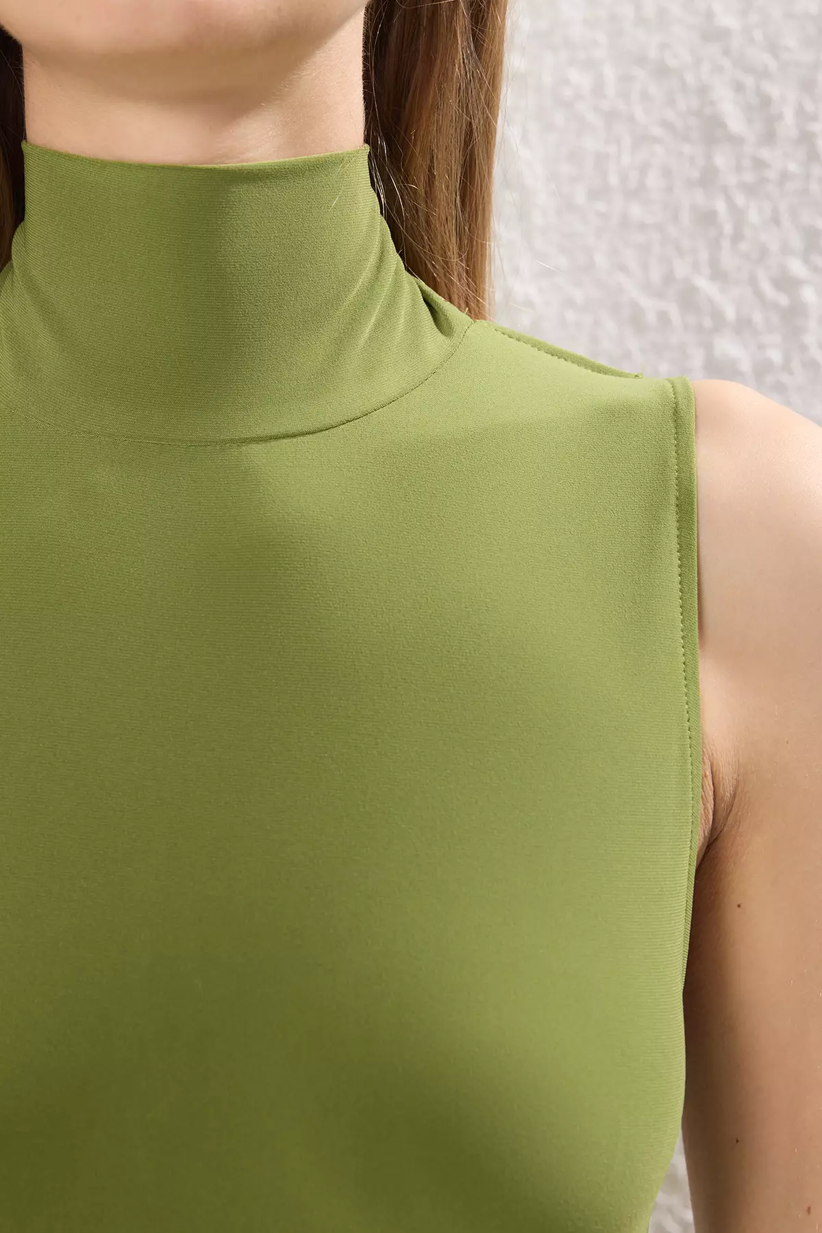 Limited Edition Green High Neck Backless Waist Opening Flexible Maxi Knitted Dress TWOSS25EL00477