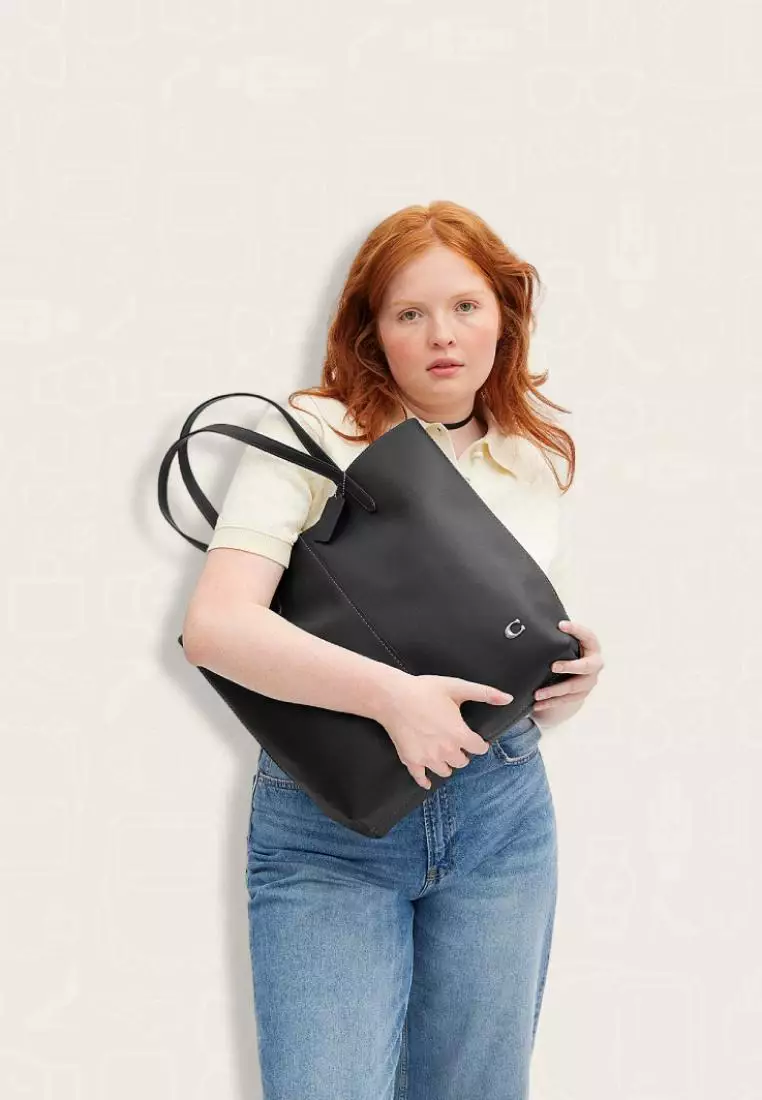 Coach Nomad Tote Black