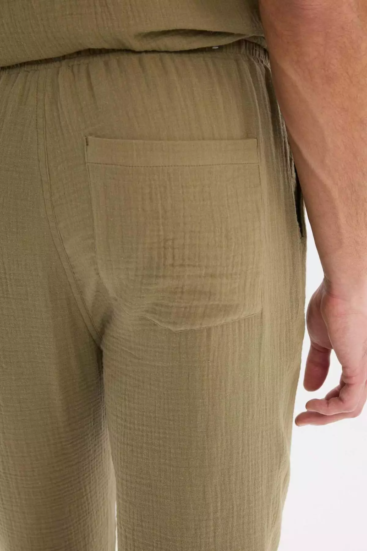 100% 棉 寬鬆剪裁 舒適版型 夏季穆斯林 短腿 棉質運動褲 D6144Ax25Sm