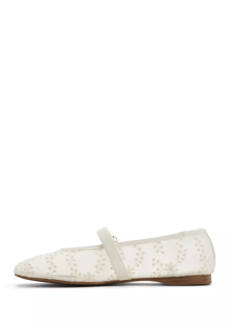 Elyiaa Flats