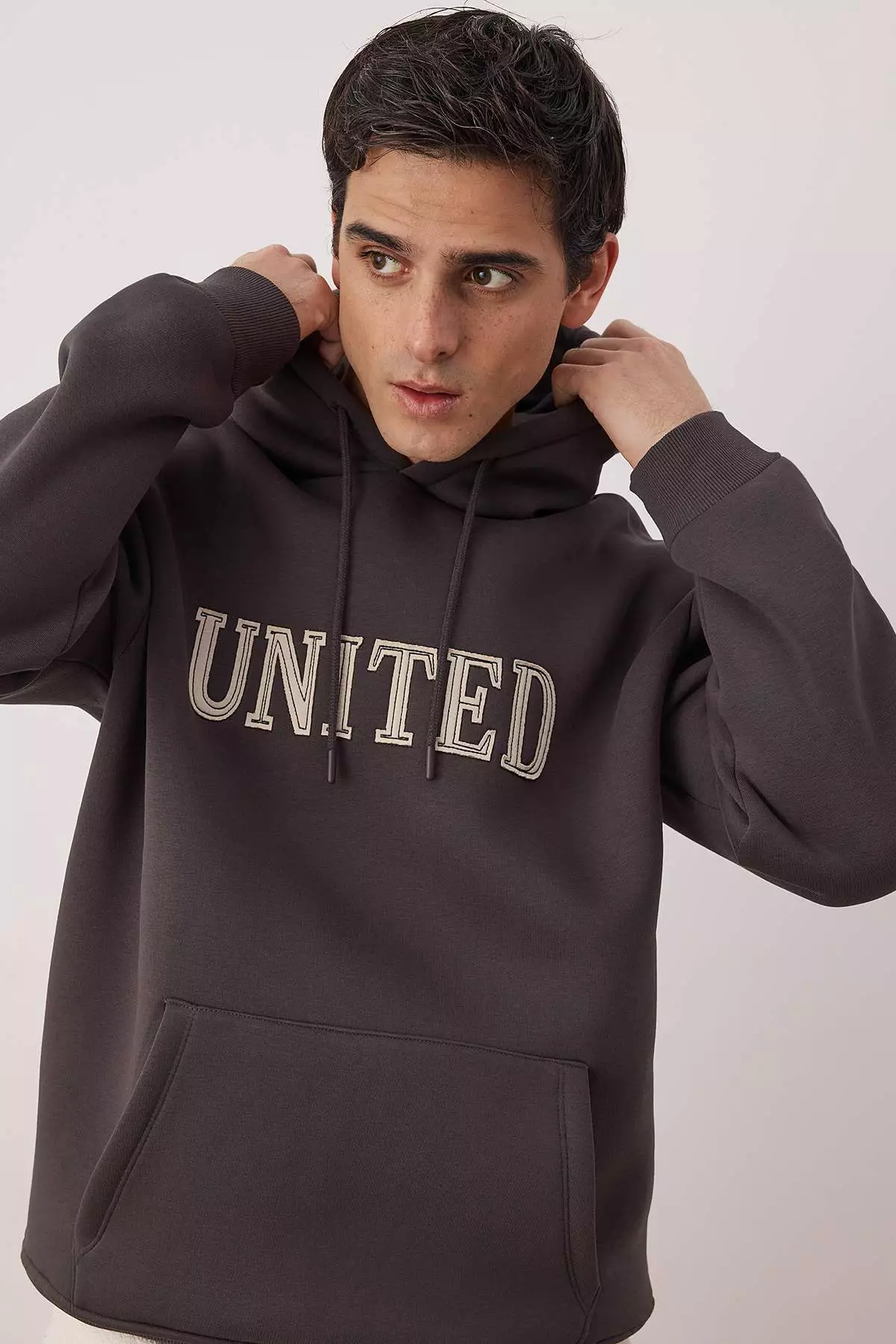 Anthracite Oversize/ Wide Cut Applique Embroidered Sweatshirt Tmnaw26Sw00056