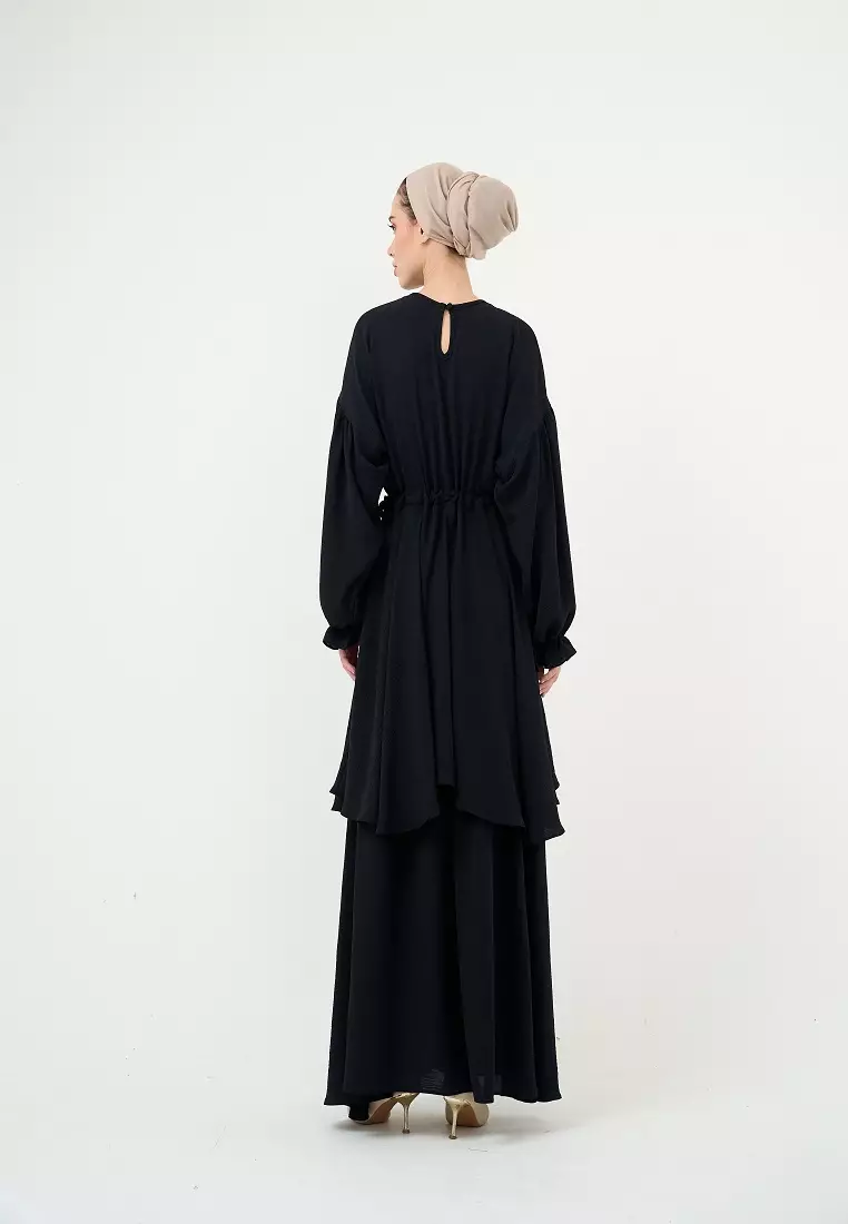 Ariana Abaya Black