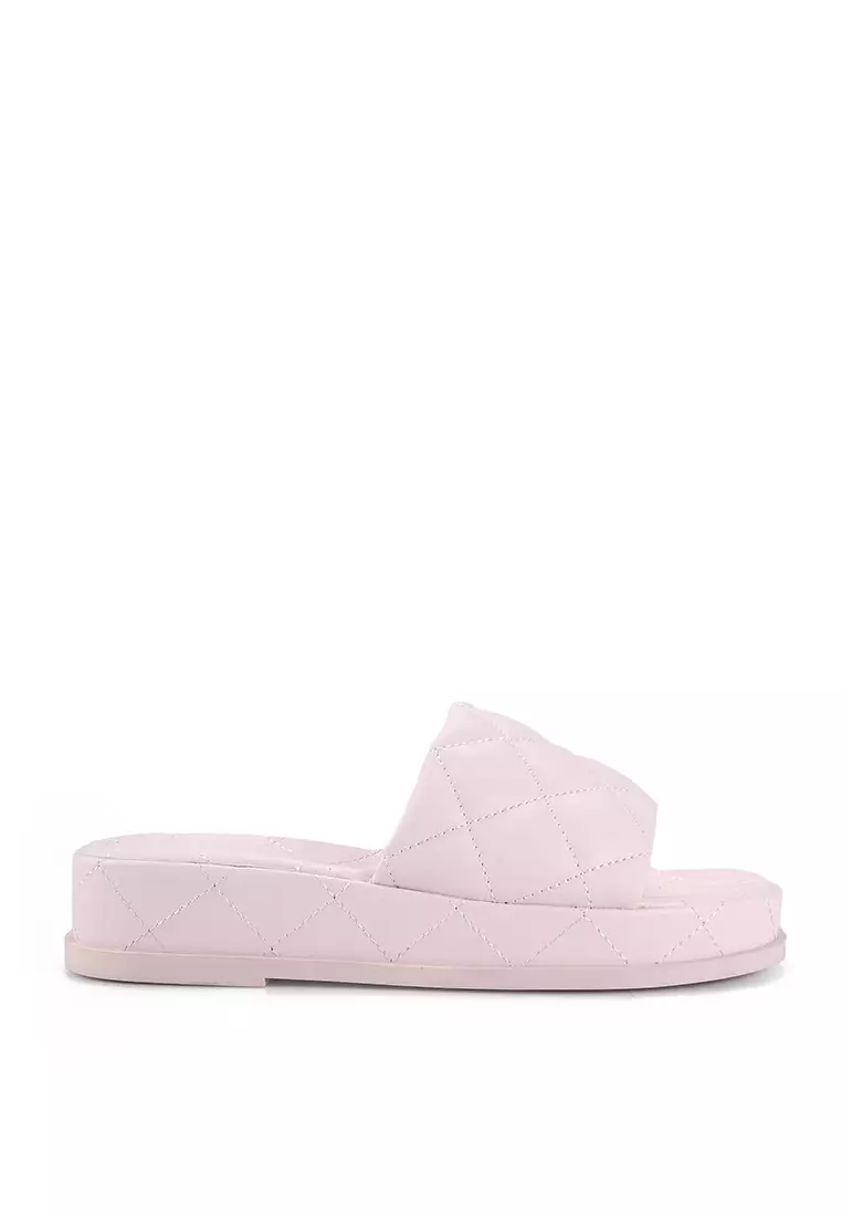 Discount on ALDO  shoes - SKU: Carreaux Slip On Sandals