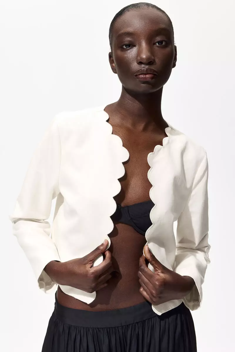 Scalloped-edge jacket