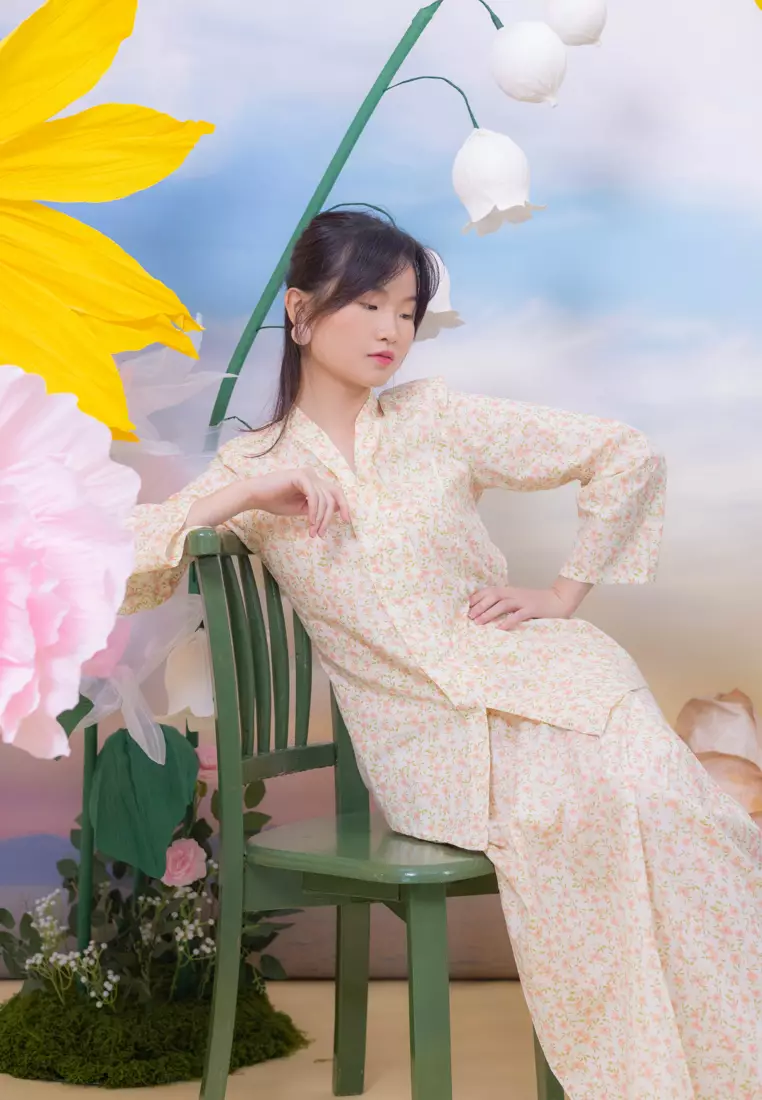 Bayu Somerset  Zinnia Kebaya