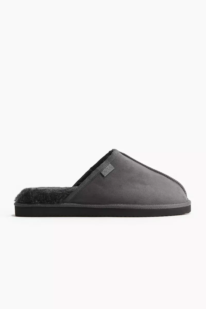 Discount on H&m  shoes - SKU: Pile-Lined Slippers