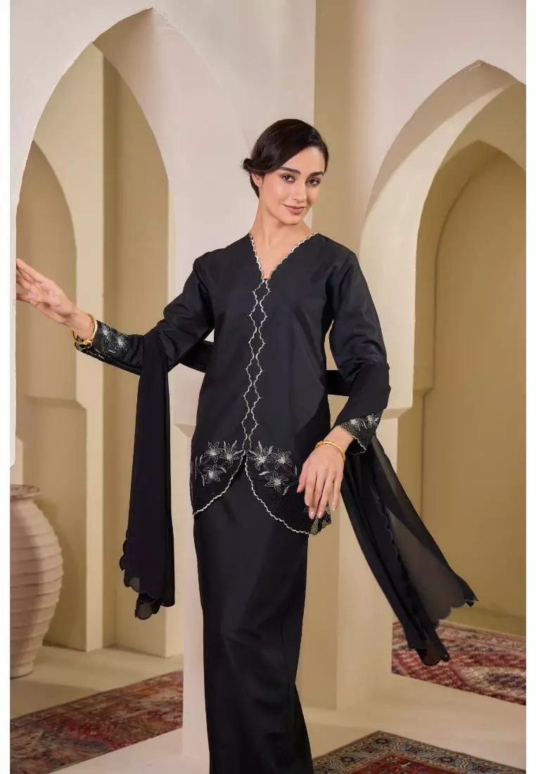 Mini Kurung Sulam Kareena