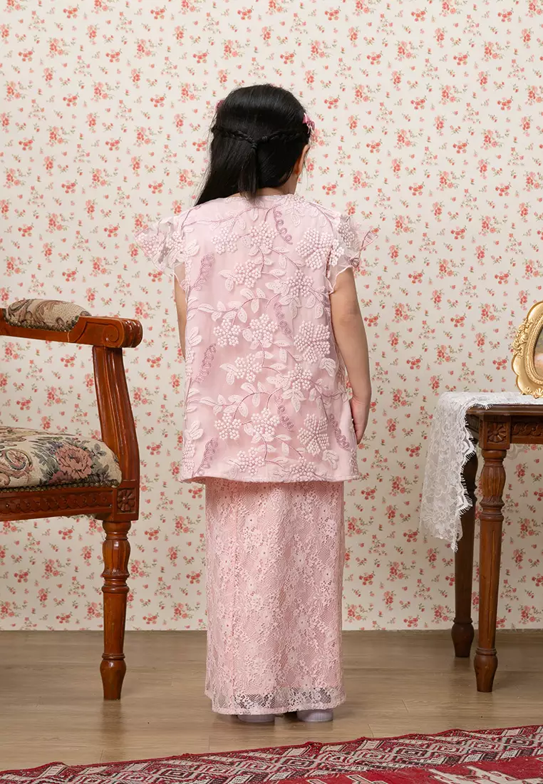 RAISHA LACE KEBAYA SET