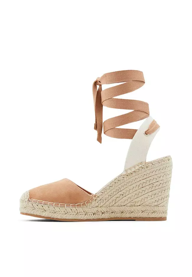 Efemina Tie Ankle Wedges