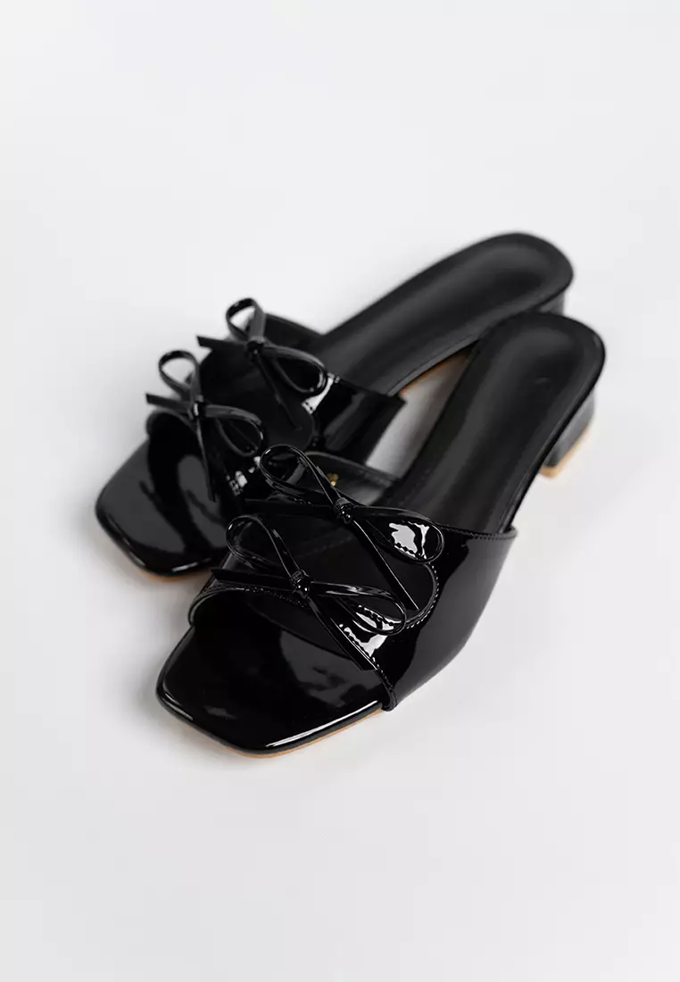 Valeria Glossy Ribbon Mules