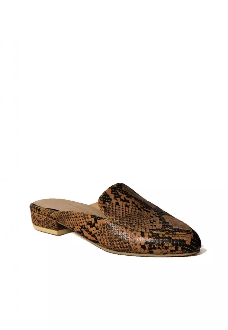 Discount on Cardam's Lifestyle  shoes - SKU: Ecla Lne 00053 Brown Mules