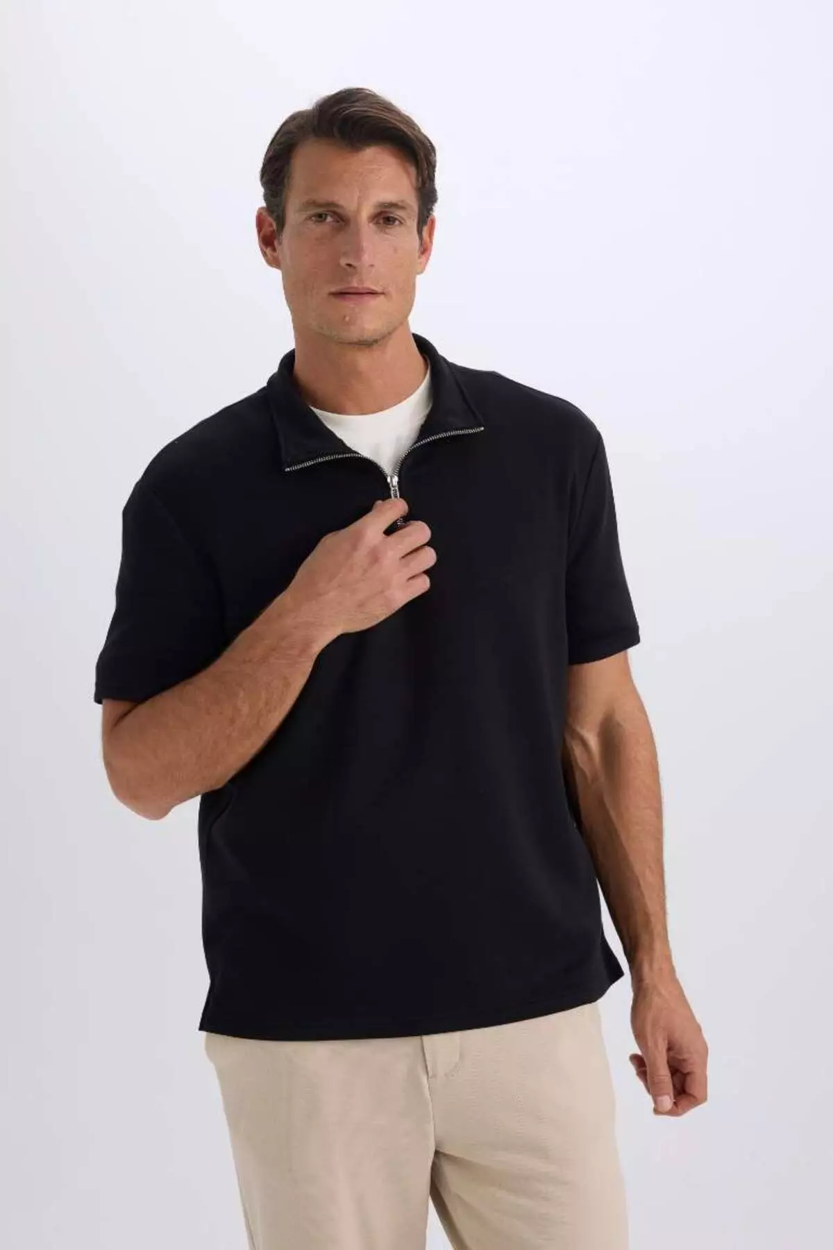 Regular Fit Stand Collar Half Zip Heavy Fabric Short Sleeve Black T-Shirt B6502Ax25Sp