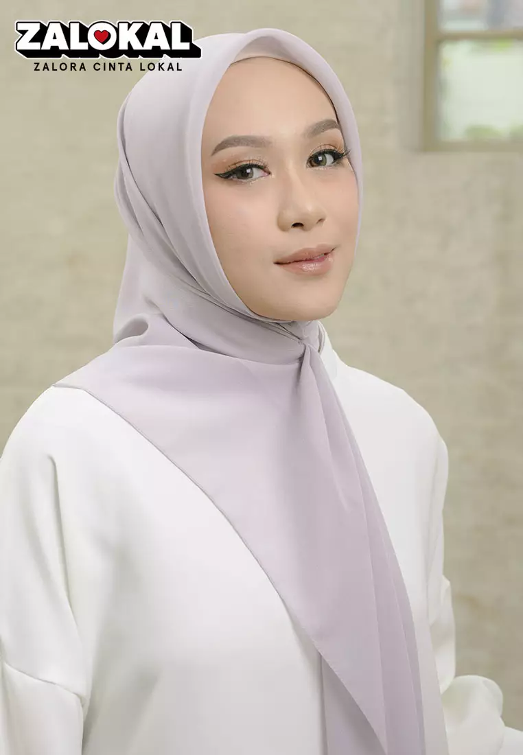 Polly Cotton (Hijab Segiempat Bella Square) Light Grey