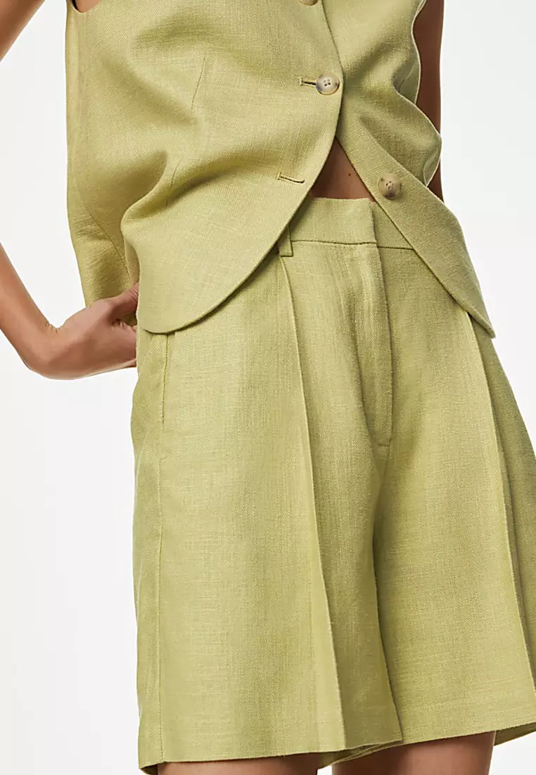 Linen Rich High Waisted Pleat Front Shorts