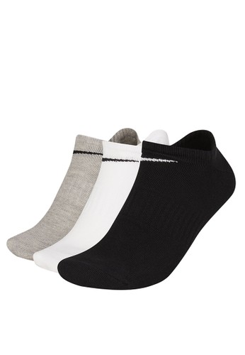 Jual Nike Everyday Lightweight Training No-Show Socks (3 Pairs) Original |  ZALORA Indonesia ®