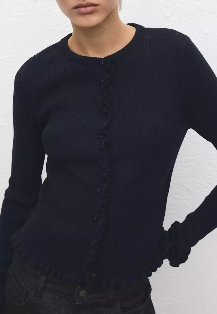 Scalloped Edges Cardigan