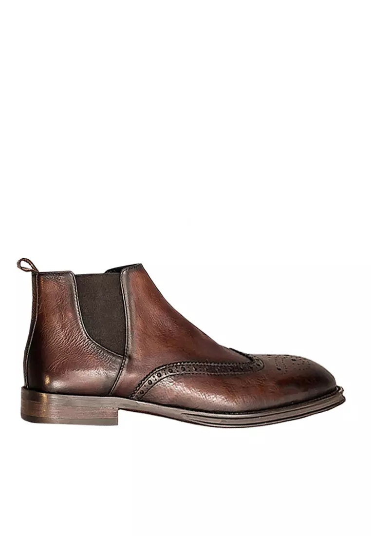 Discount on Twenty Eight Shoes  shoes - SKU: VANSA Top Layer Cowhide Engraved Chelsea Boots  VSM-B2006913