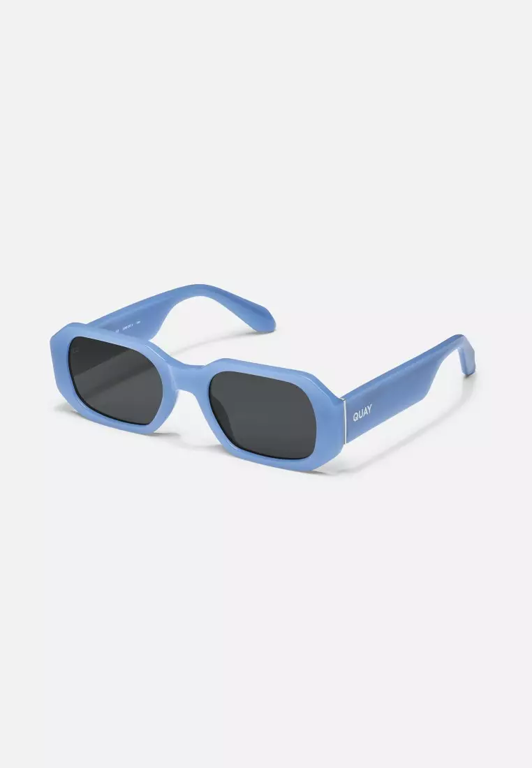 QUAY Hyped Up Sunglasses - Hydrangea/Smoke