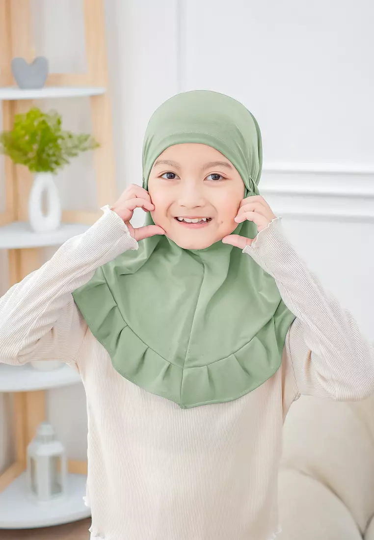 Cotton Bee - Ziva Ruffle Instan | Hijab Instan Anak | Kerudung Jilbab Bergo Tali Anak - Green Tea - L