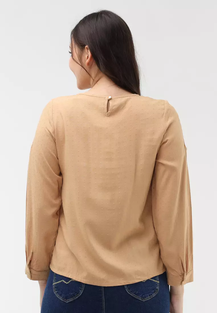 Textured Woven Long Sleeves Blouse
