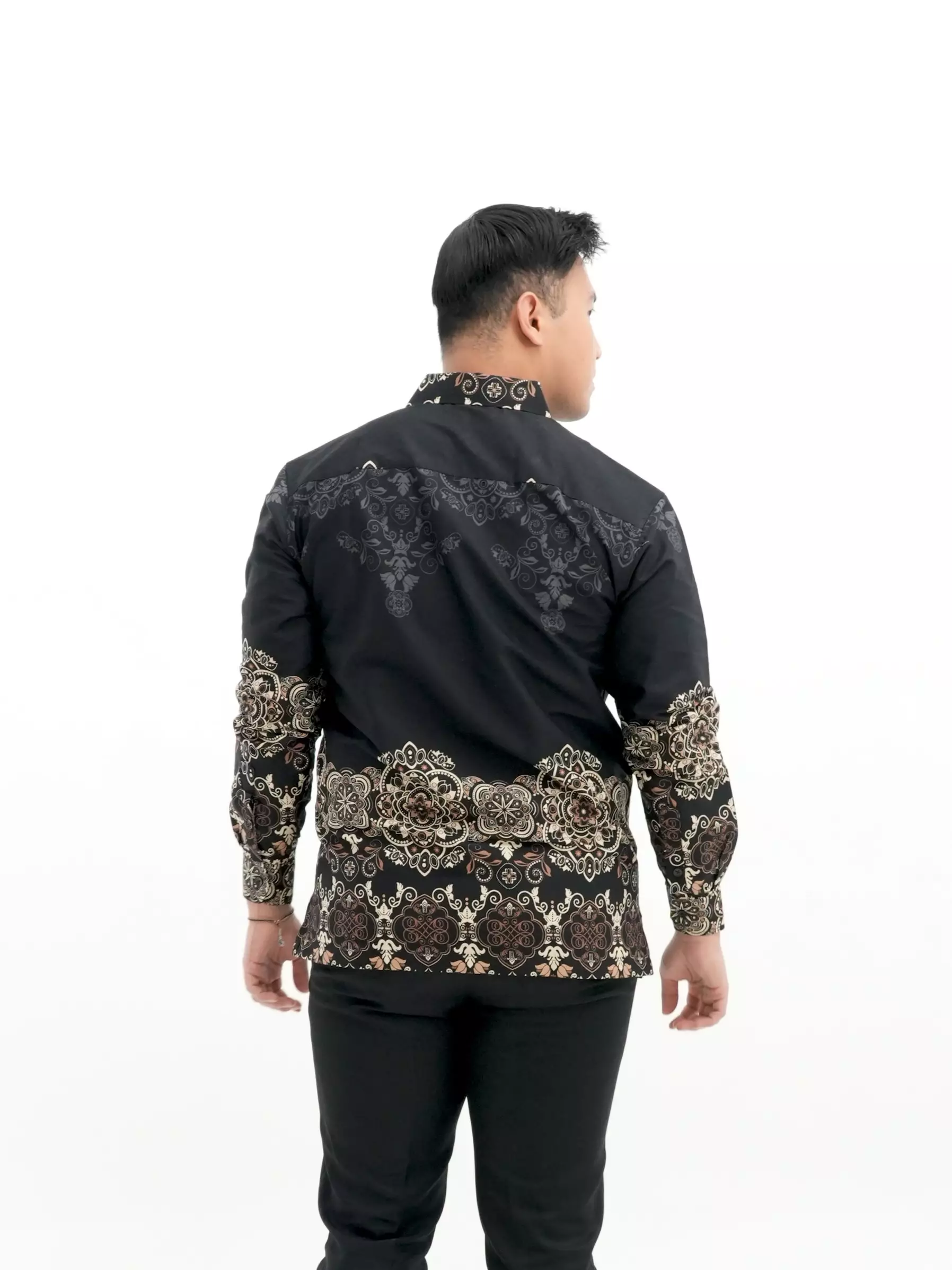 Kemeja Batik Lengan Panjang Hitam 16867