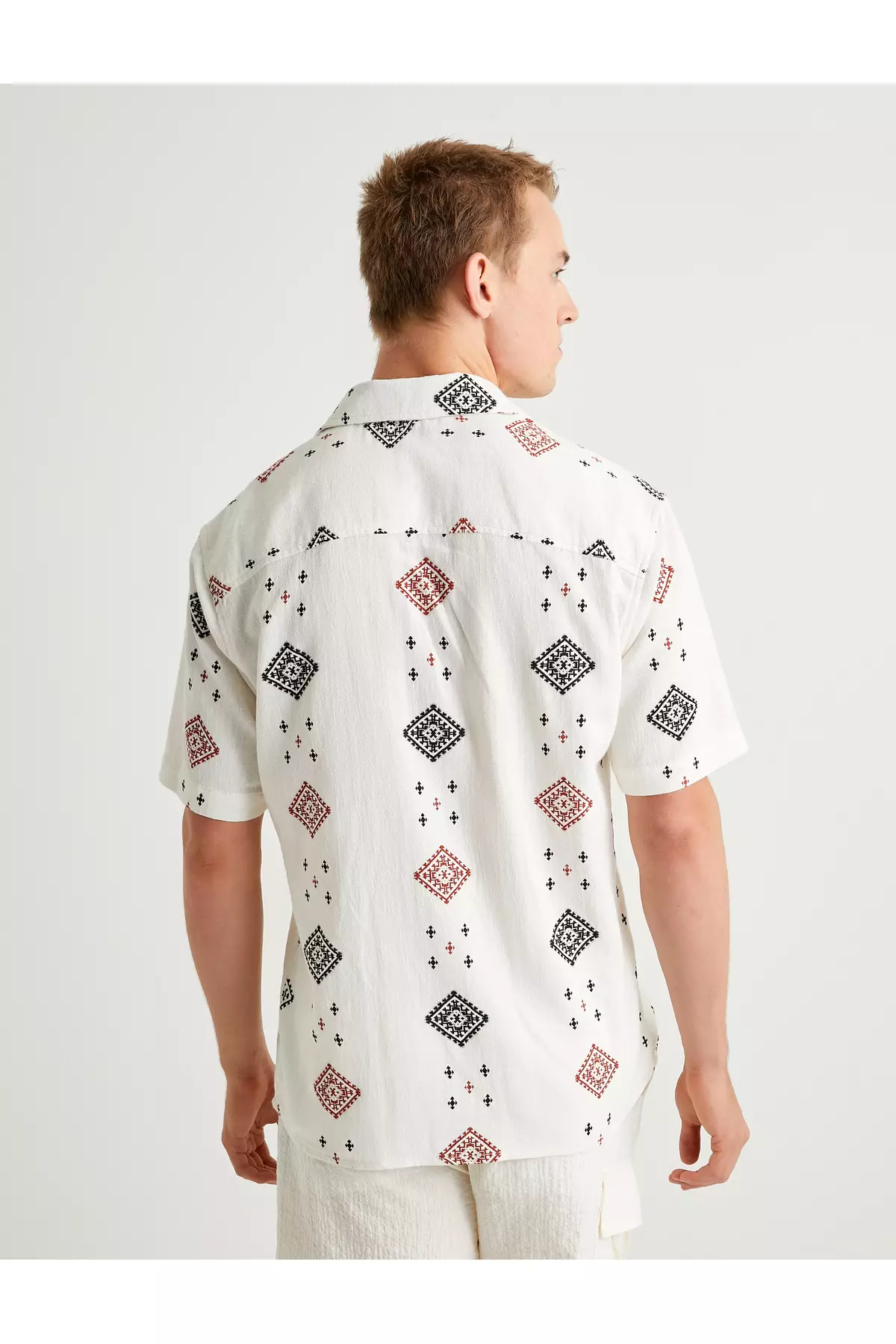 Short Sleeve Shirt Vintage Print Buttoned Collar Detail Regular Fit