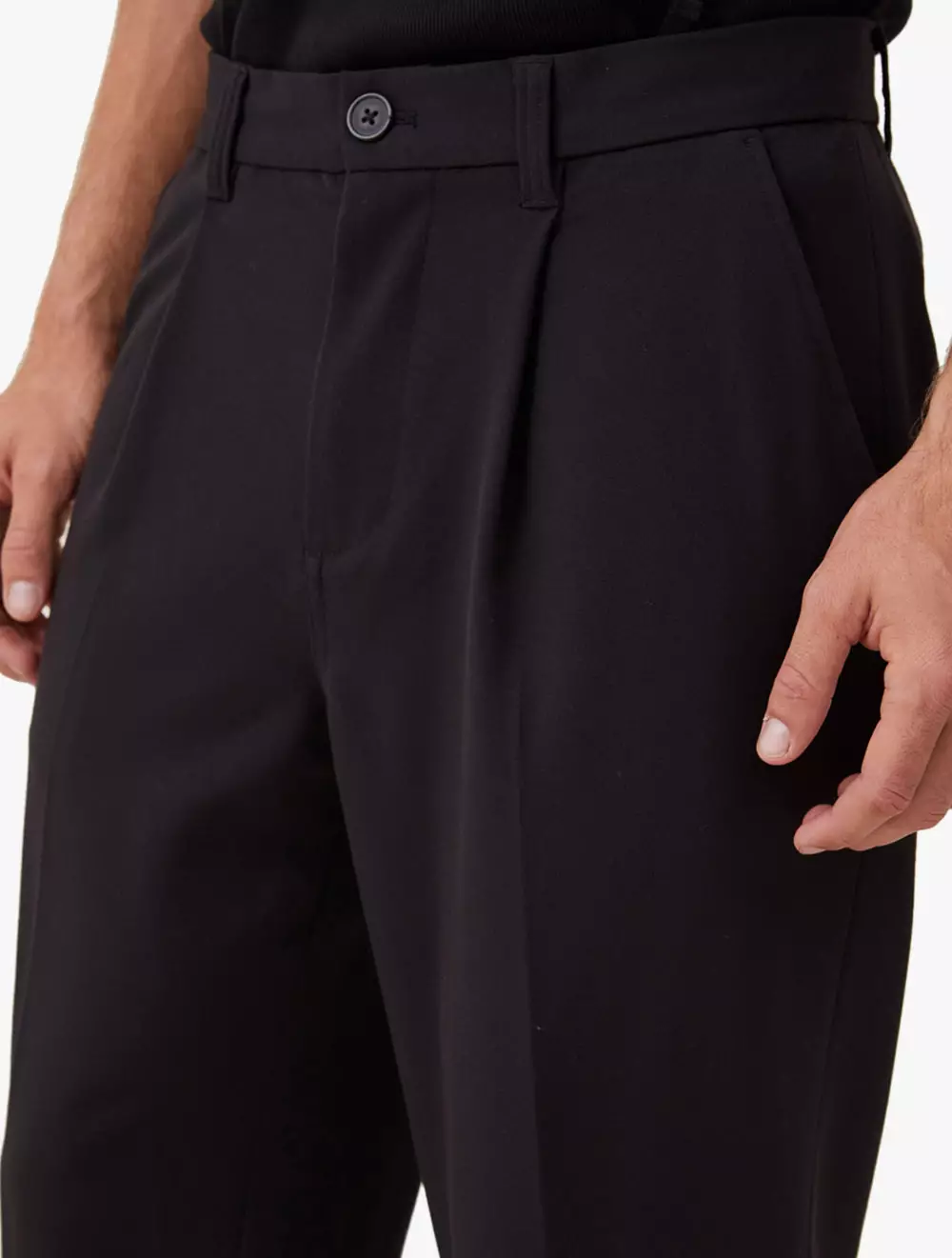 Cotton On -  Pakaian Pria  - Relaxed Pleated Pant - Black