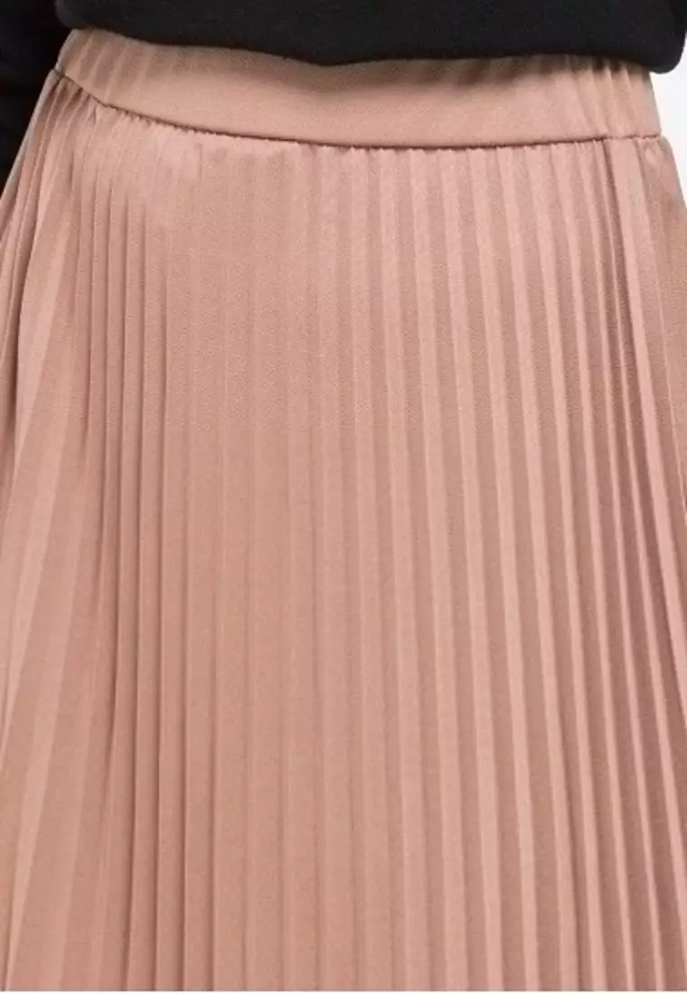 Asymetrical Plisket Skirt