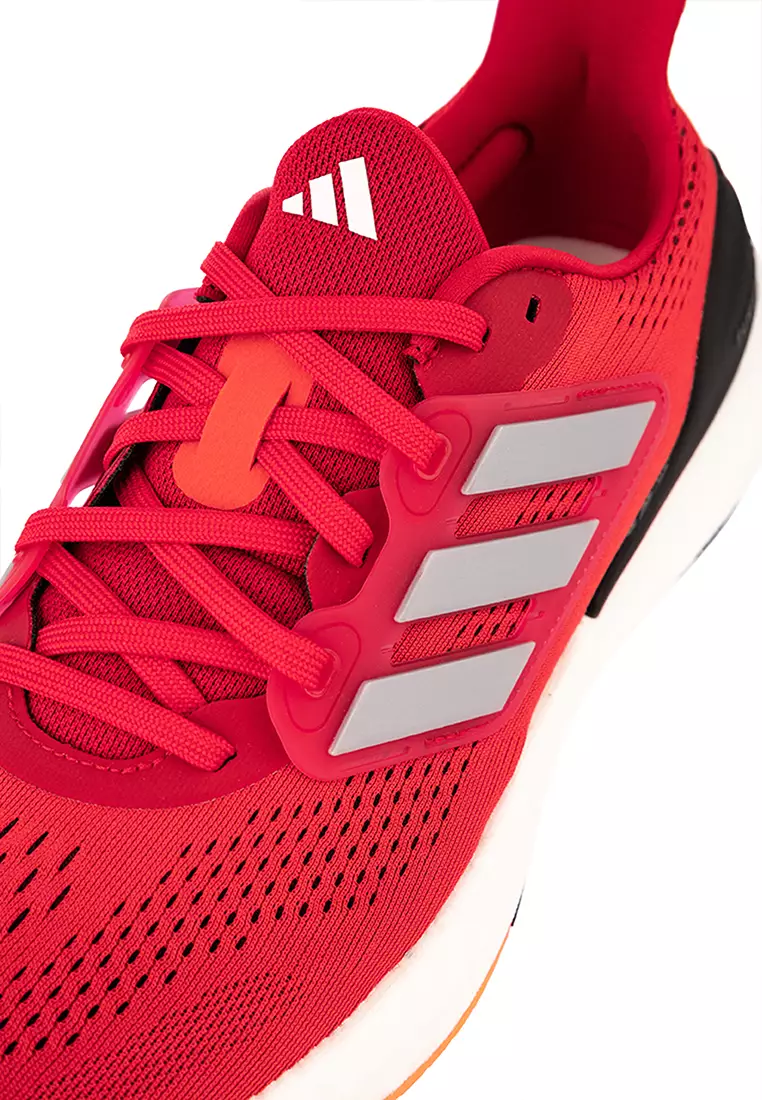 Red 2025 running trainers