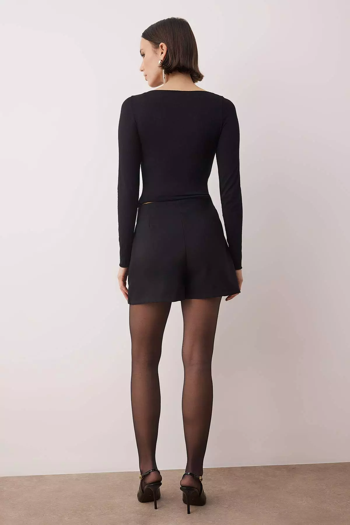 Black Low Waist Stone Printed Woven Skirt Look Shorts Tpraw26Sr2
