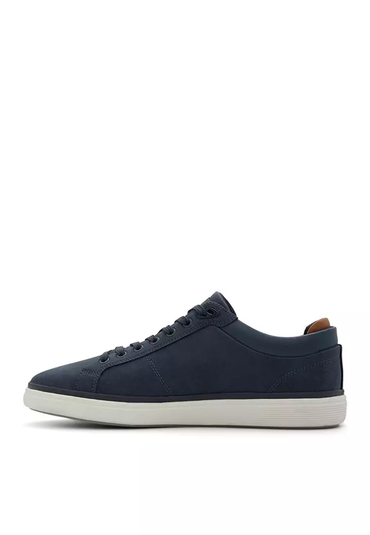 Finespec Sneakers