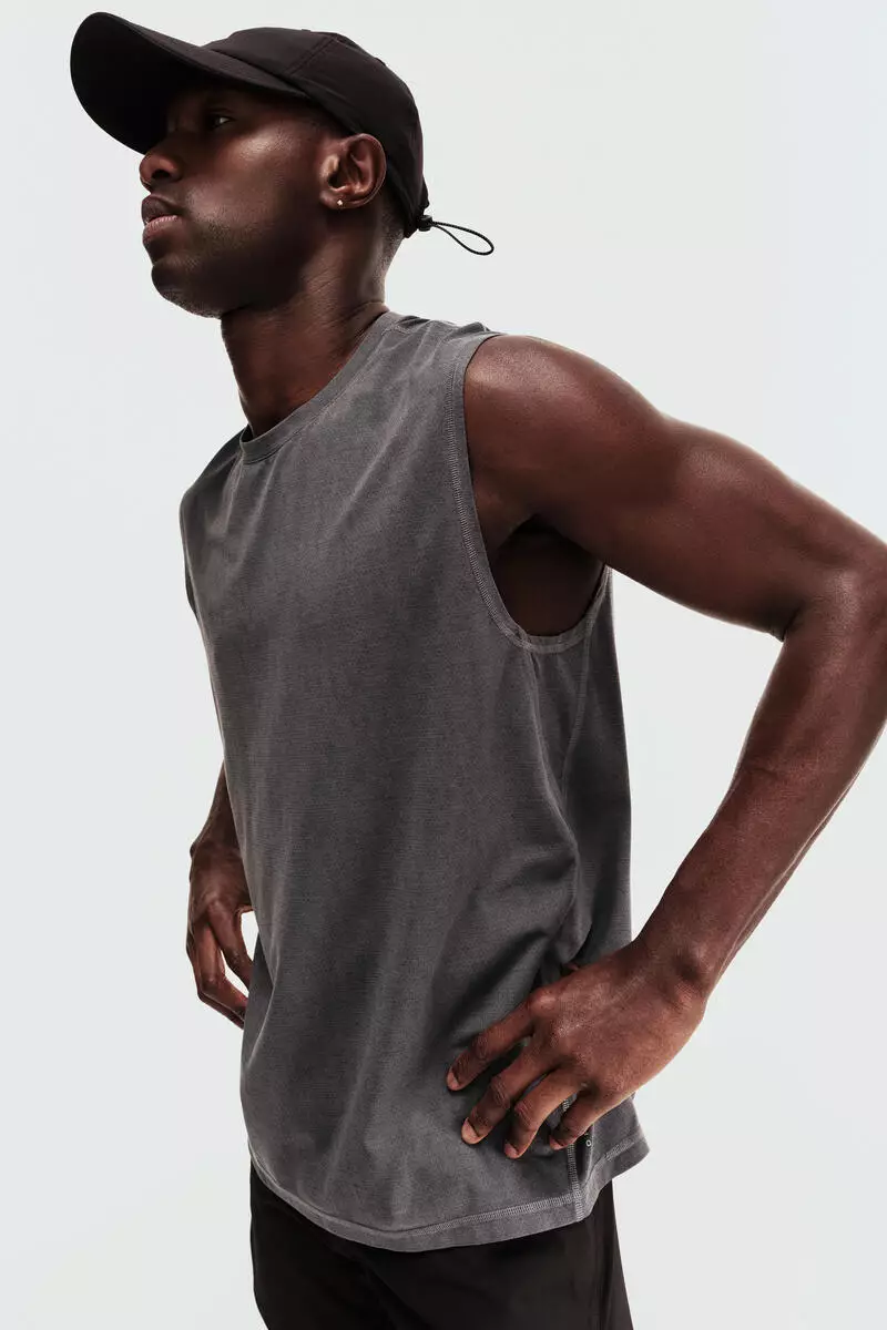Regular Fit Sports vest top with DryMove™