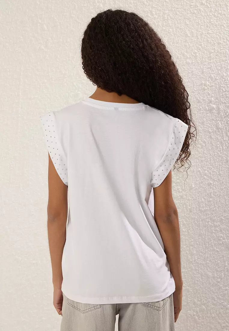 White 100% Cotton Stone Detailed Padded Look Relaxed Crew Neck Knitted T-Shirt TWOSS23TS00016