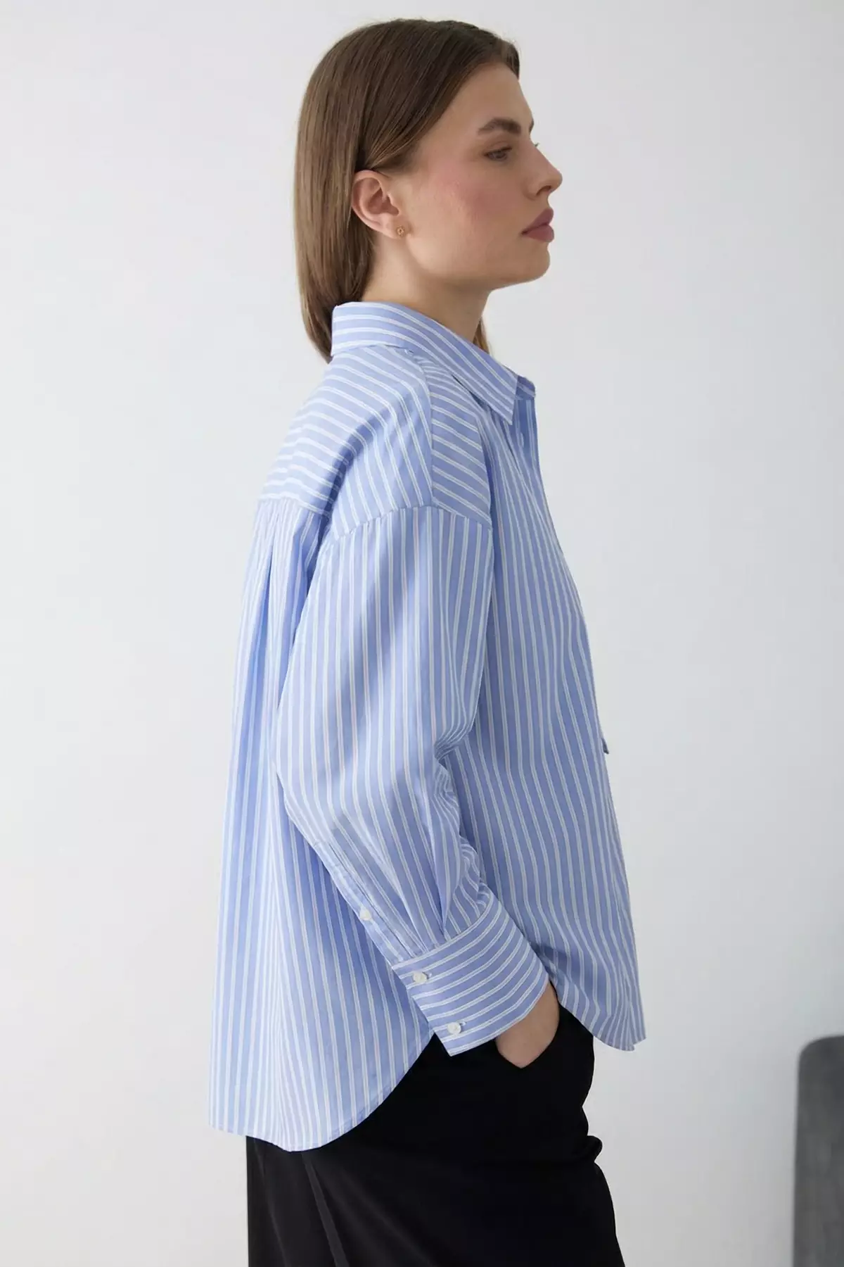 Blue-Beige Striped Half-Buttoned Oversized Woven Blouse Twoss26Bz565