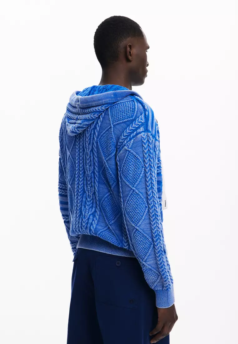 Zipper sweater with braided design