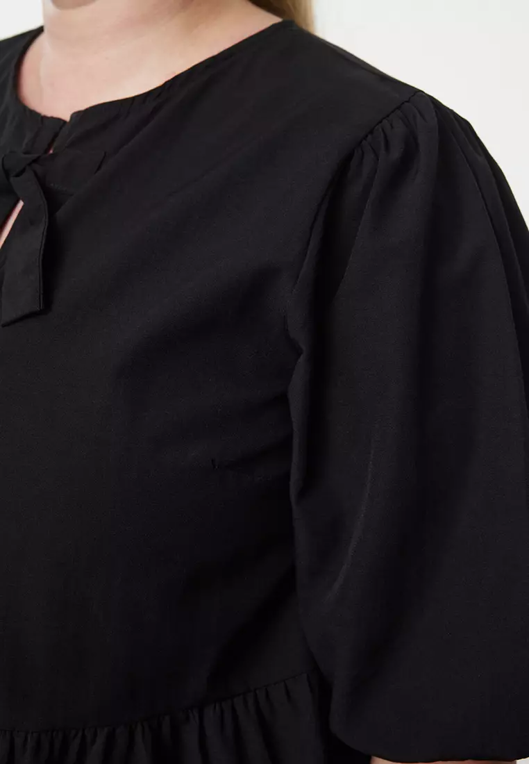 Lacing Detailed Blouse