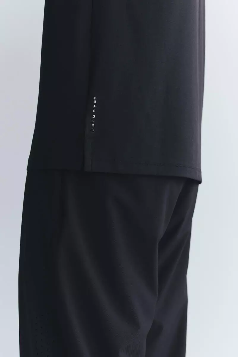 Mesh sports T-shirt with DryMove™