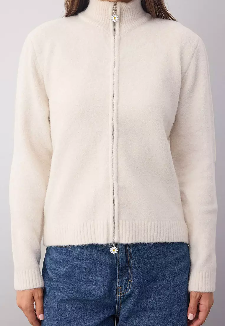 Wardrobe Essentials Ecru Wool Zippered Stand Collar Daisy Knit Cardigan |