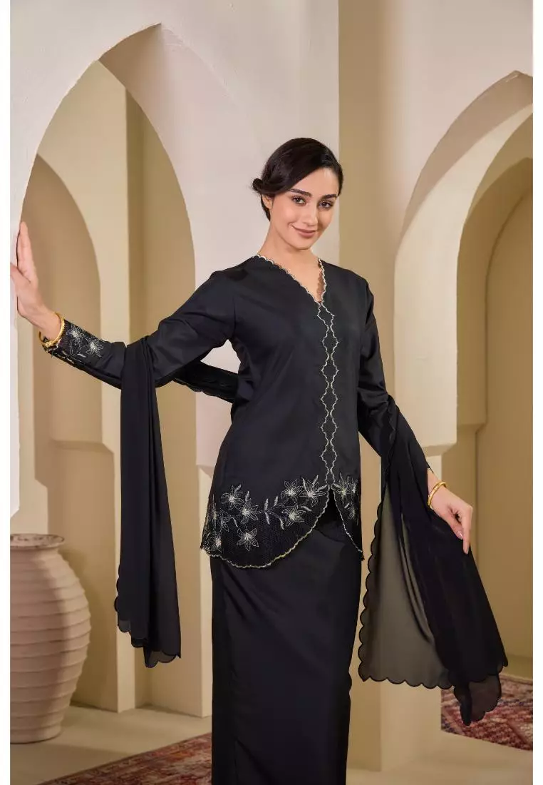 Mini Kurung Sulam Kareena