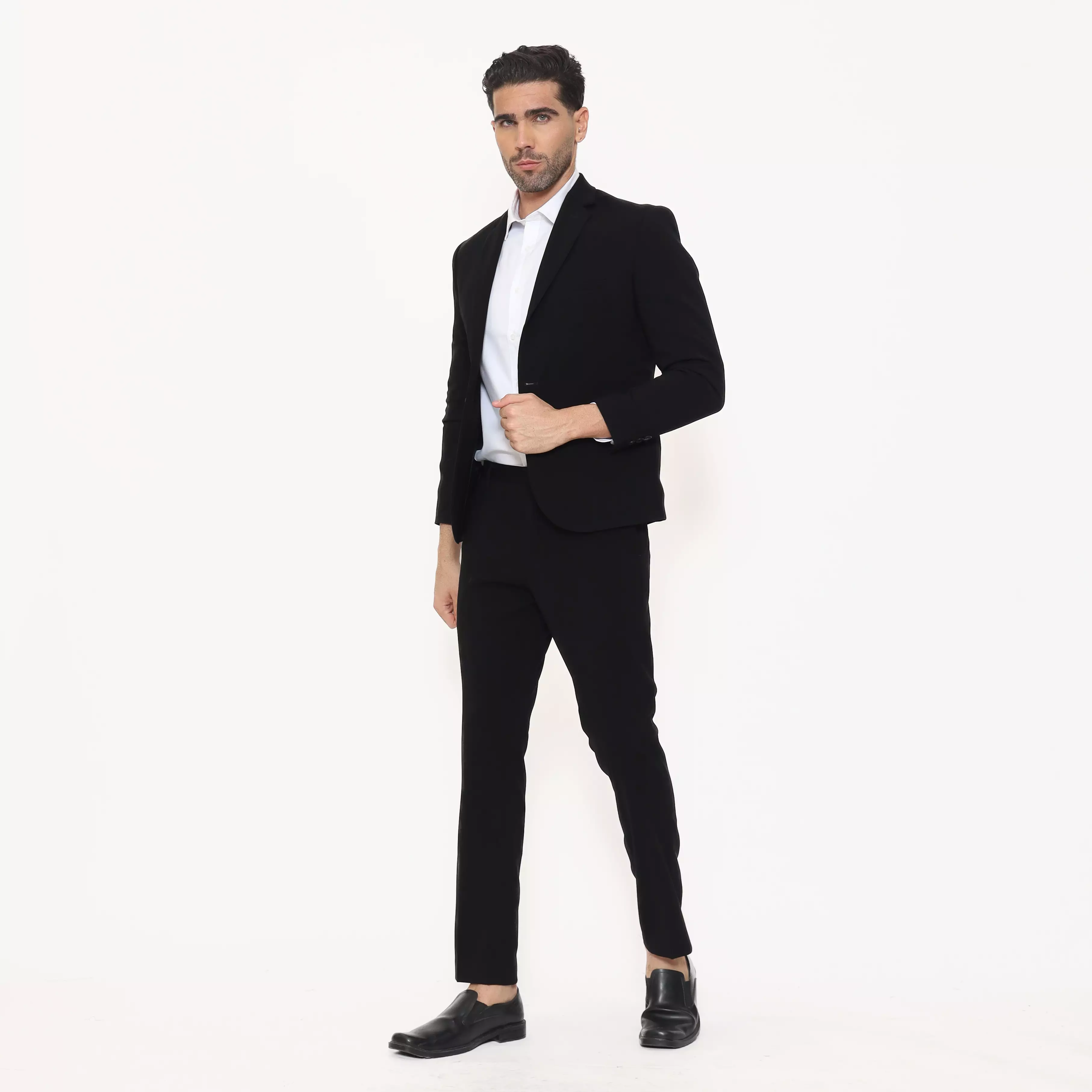 Lawell Celana Pria Warna Jet Black – Motif Garis Halus – Keegan