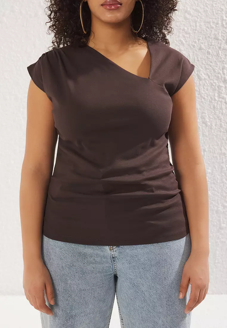 Brown Soft Fabric Asymmetrical Collar 100% Cotton Knitted Plus Size Blouse Tbbss25Af00002