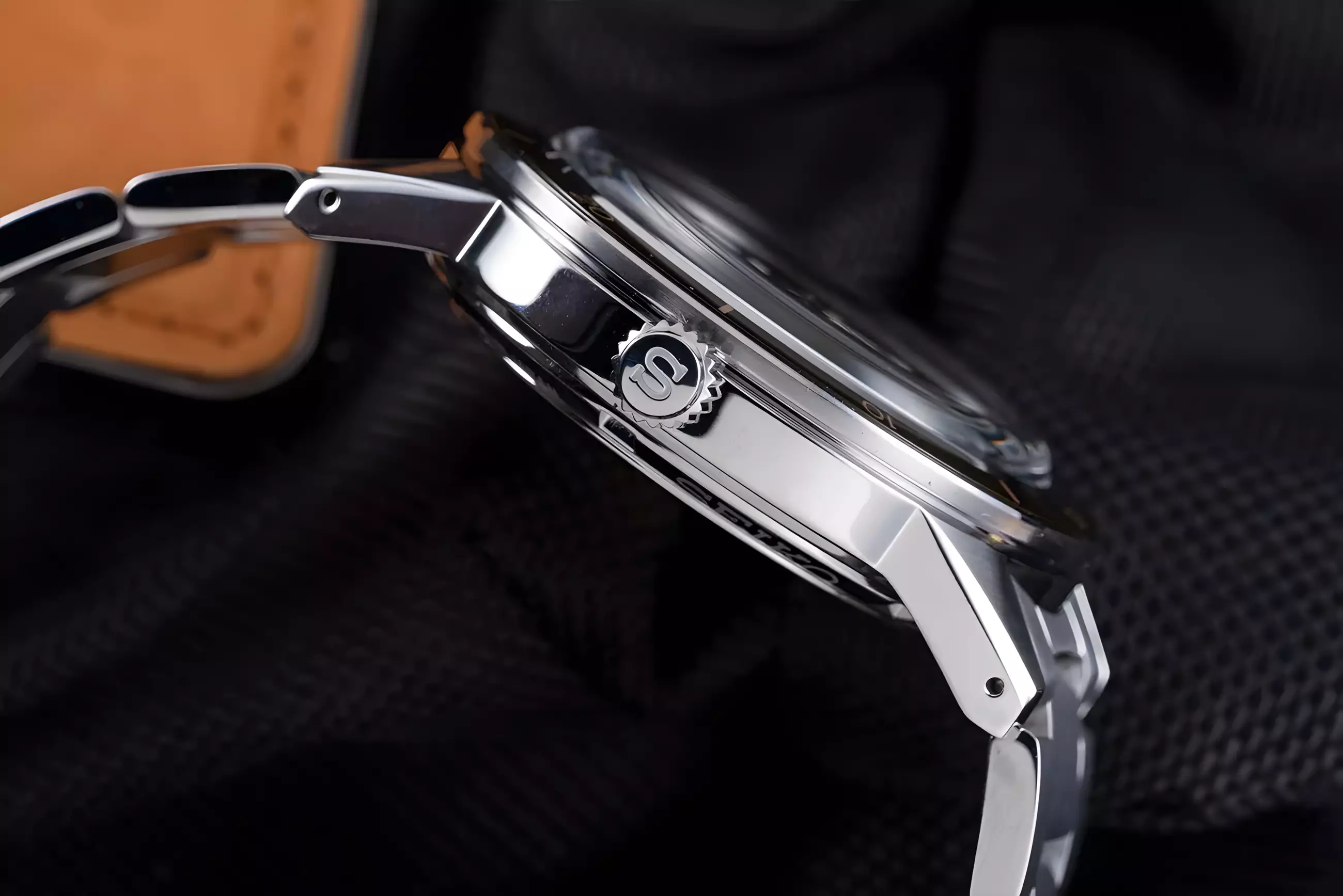 Seiko Presage Style 60’s - Jam Tangan Automatic Pria - Vintage Blue Dial - All Stainless Steel - SRPG05J1