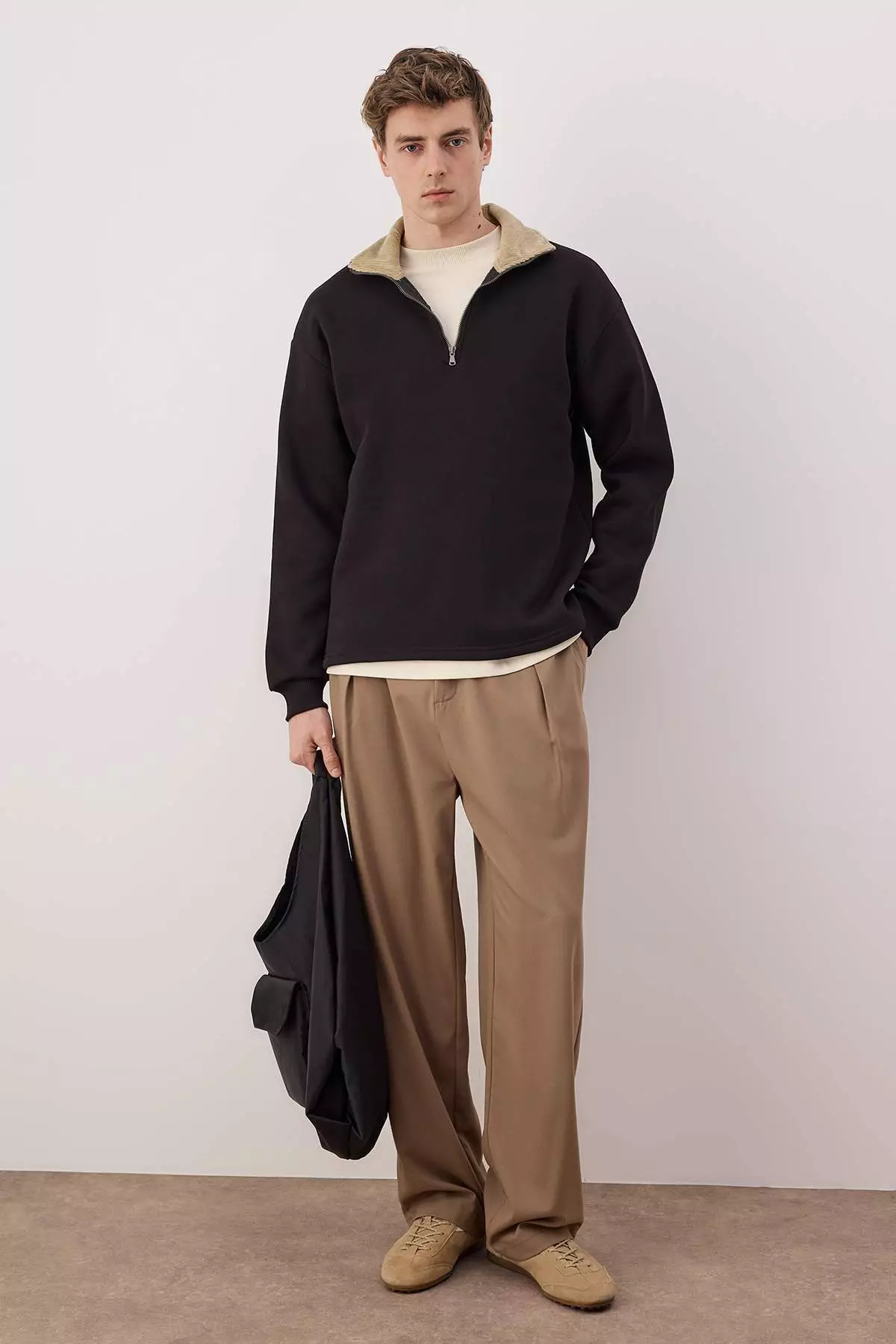 Black Collar Detailed Stand Collar New Oversize/Wide Cut Thick/Fleece Lined Sweatshirt Tmnaw26Sw00003