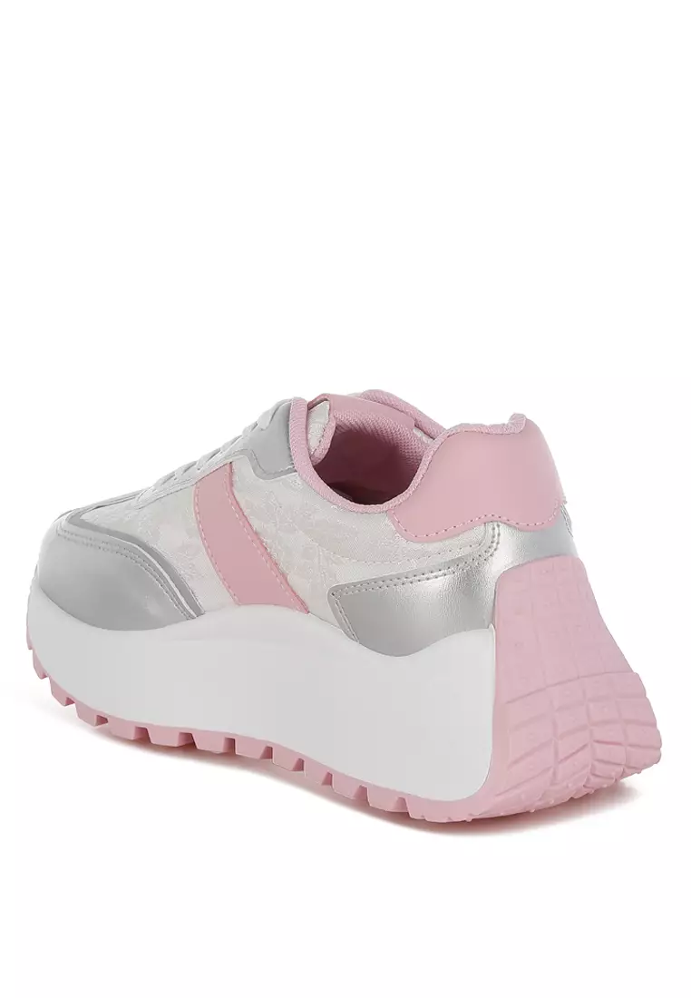 Sepatu Kets Metalik Detail Bordir Cetak dalam Warna Silver & Pink