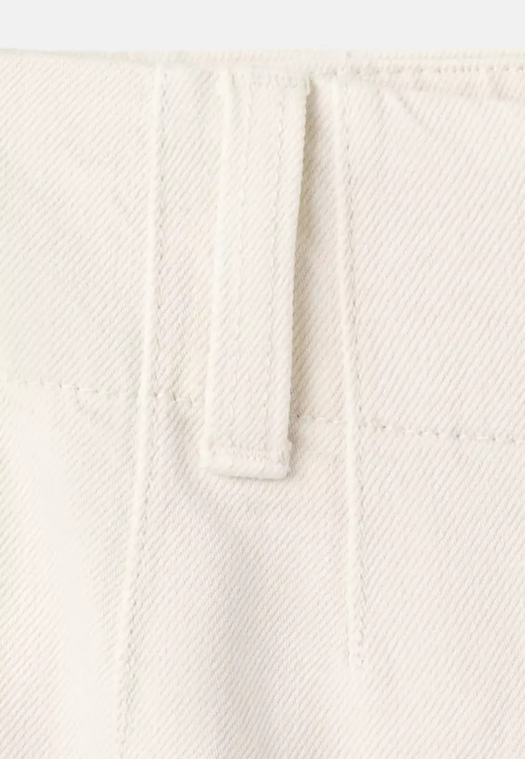 Wide Leg Mid-Rise Jeans