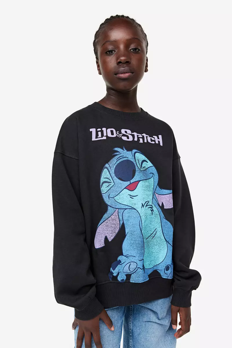 Disney oversized shop sweatshirt